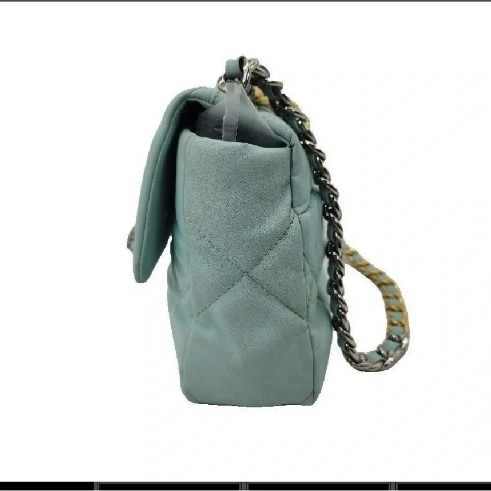 Chanel Sky Blue Quilted Shoulder Bag - Picture 3 of 13